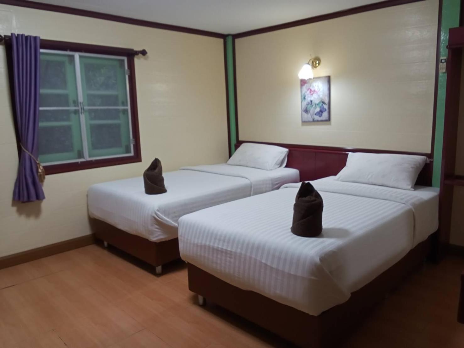 Haad Somboon House Hotell Bang Saphan Eksteriør bilde