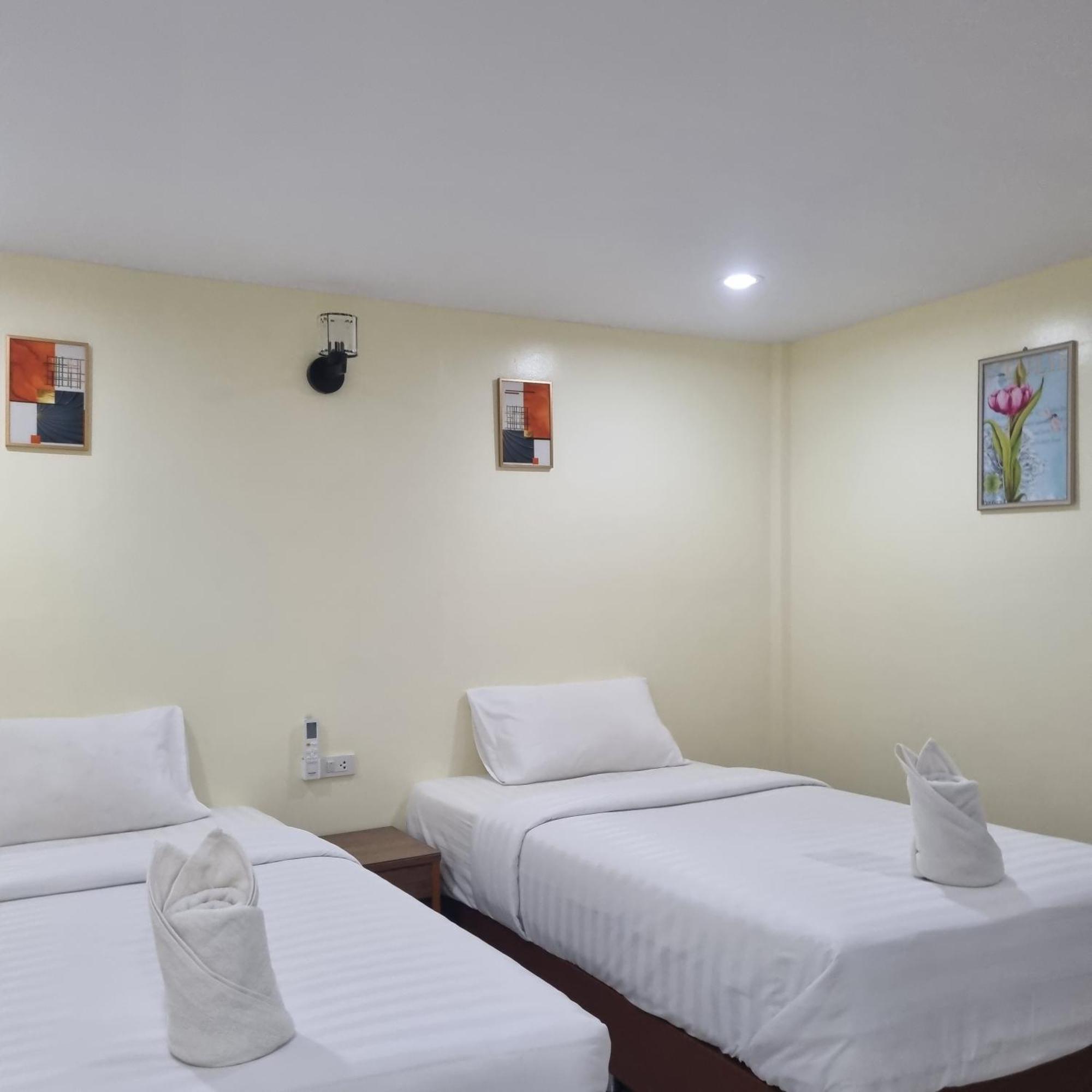 Haad Somboon House Hotell Bang Saphan Eksteriør bilde