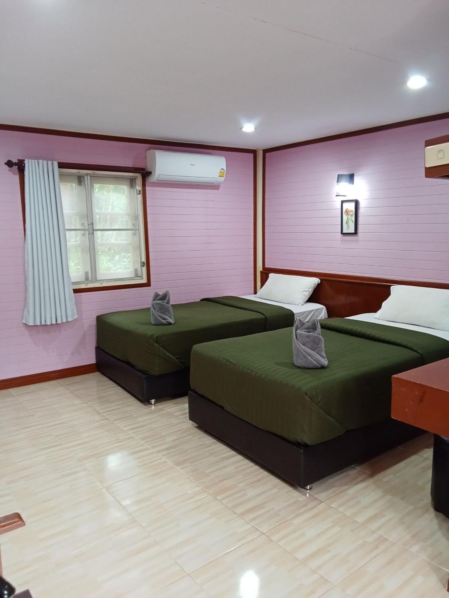 Haad Somboon House Hotell Bang Saphan Eksteriør bilde