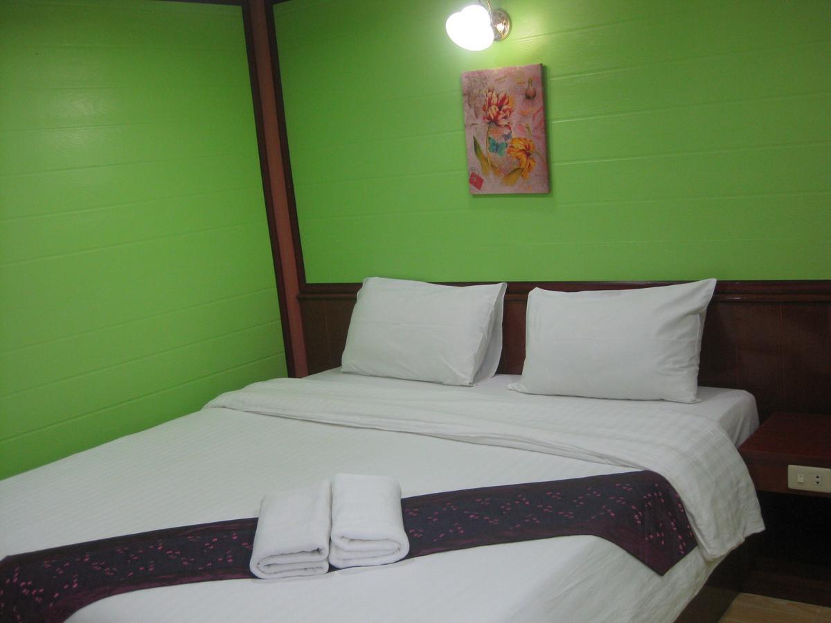 Haad Somboon House Hotell Bang Saphan Eksteriør bilde
