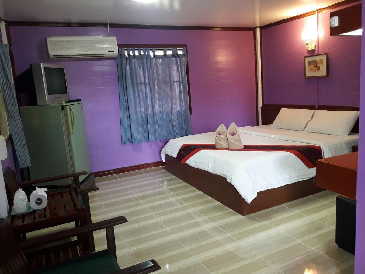 Haad Somboon House Hotell Bang Saphan Eksteriør bilde