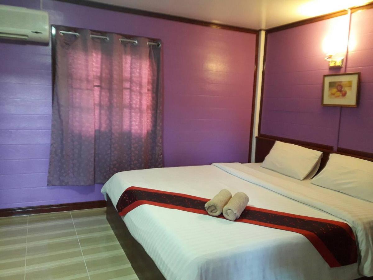 Haad Somboon House Hotell Bang Saphan Eksteriør bilde
